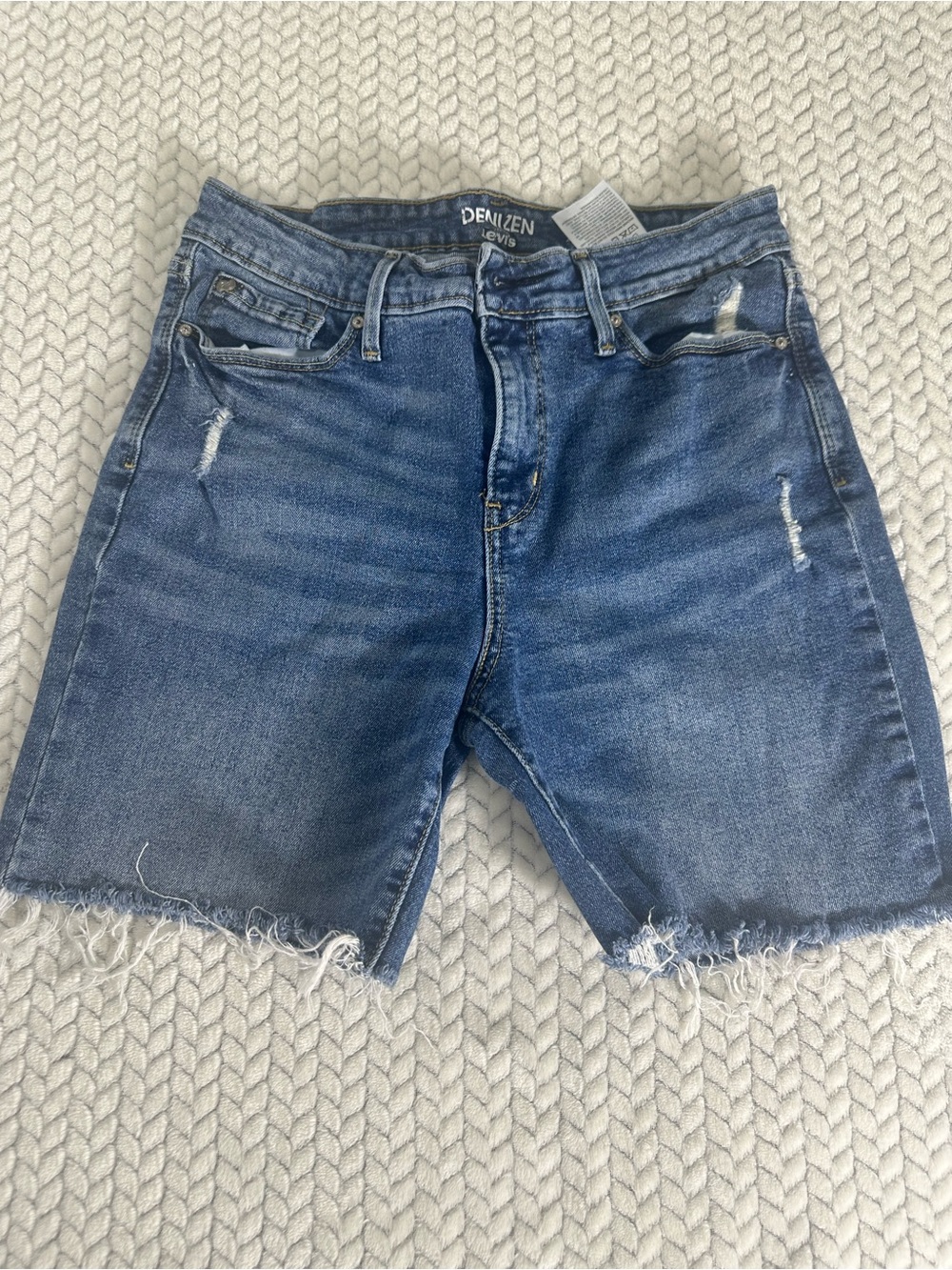 Denizen from Levi's Women 6 W28 Distress Hem Boy Shorts High Rise Stretch Denim
